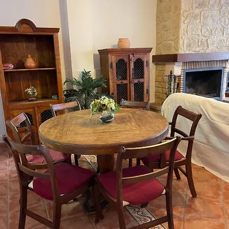 Close To Sierra Nevada Casa Con Chimenea Y Parking Golondrinas דירה